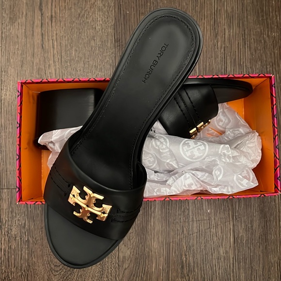 Tory Burch Everly Block heel - Picture 2 of 4